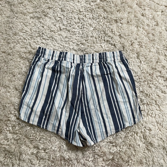 Divided From H&M Shorts Women’s 4 Tie Waist Striped Casual - Picture 13 of 14